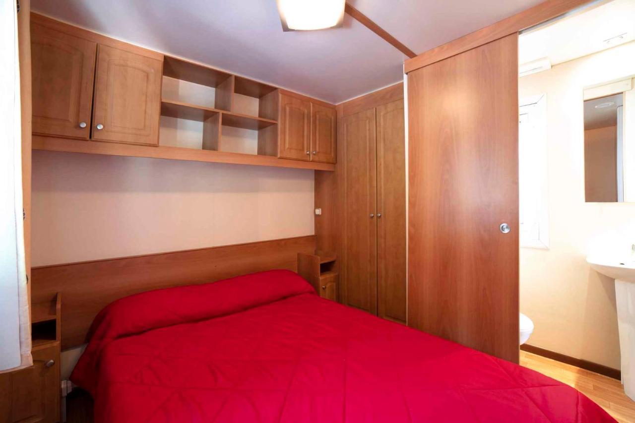 Mobilehomes In Pieve Vecchia - Norditalienische Seen 22044 Manerba del Garda Bagian luar foto